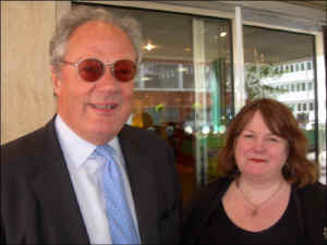 agm2009a.jpg (31941 bytes)